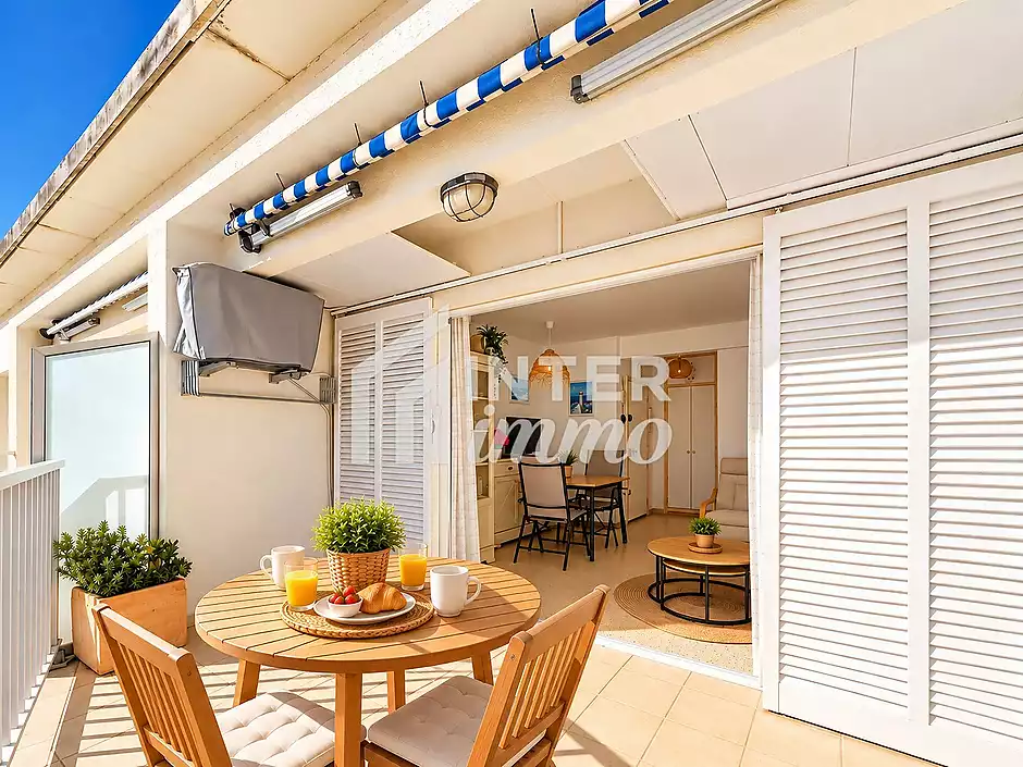 The Mediterranean as far as the eye can see... and a dream investment! - photo 10 of 30