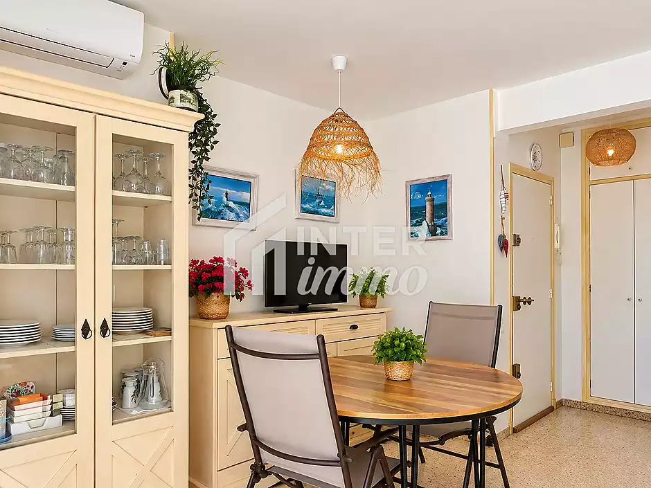 The Mediterranean as far as the eye can see... and a dream investment! - photo 11 of 30