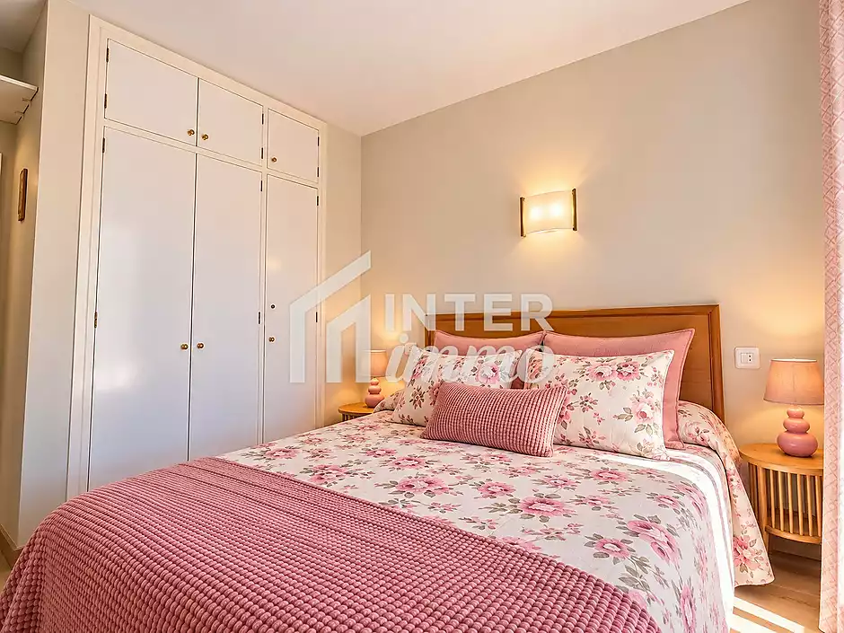 The Mediterranean as far as the eye can see... and a dream investment! - photo 17 of 30