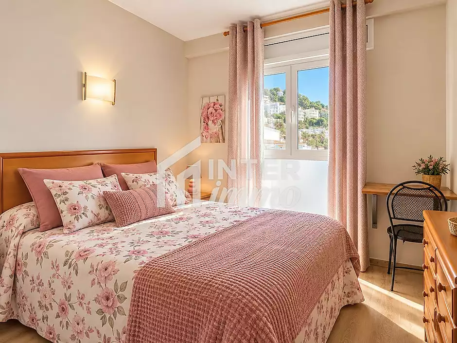 The Mediterranean as far as the eye can see... and a dream investment! - photo 18 of 30