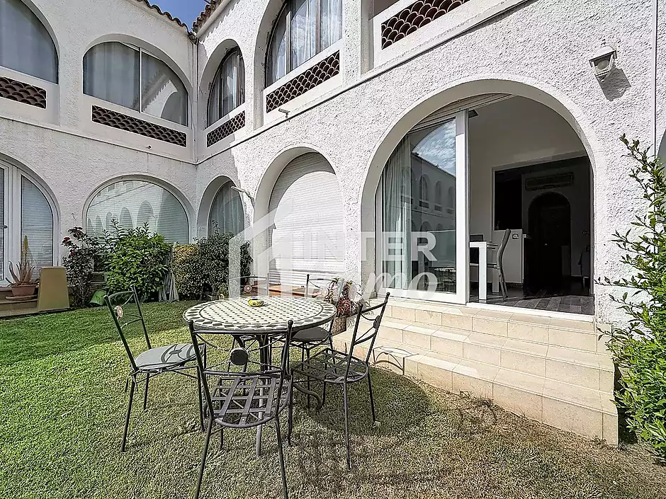 3-room apartment with tourist license - photo 21 of 24