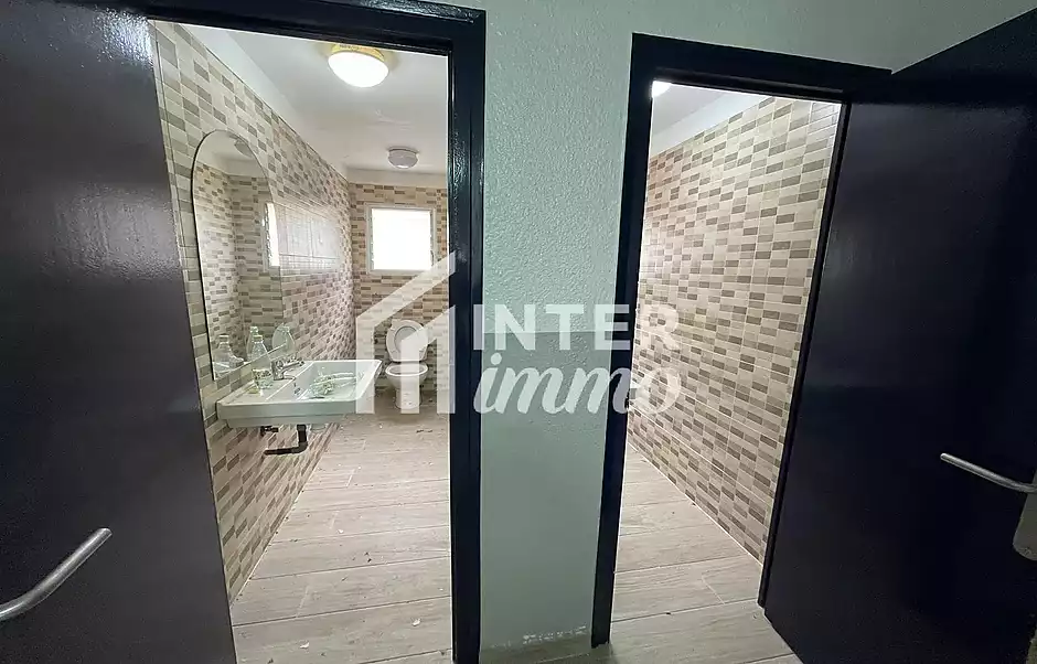 LOCAL COMERCIAL EN ZONA MOLT C&Egrave;NTRICA - foto 11 de 14