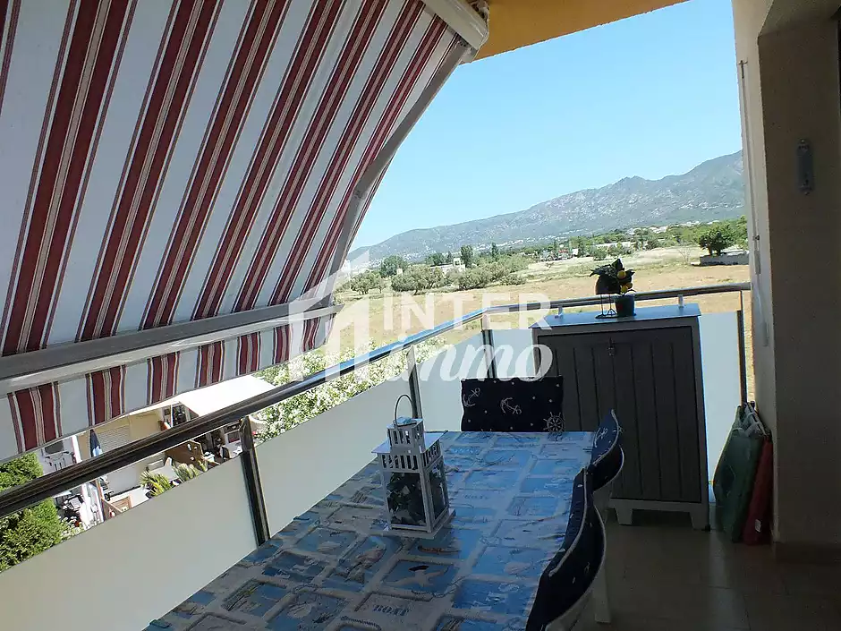 Bonic apartament amb pàrquing privat - foto 2 de 18
