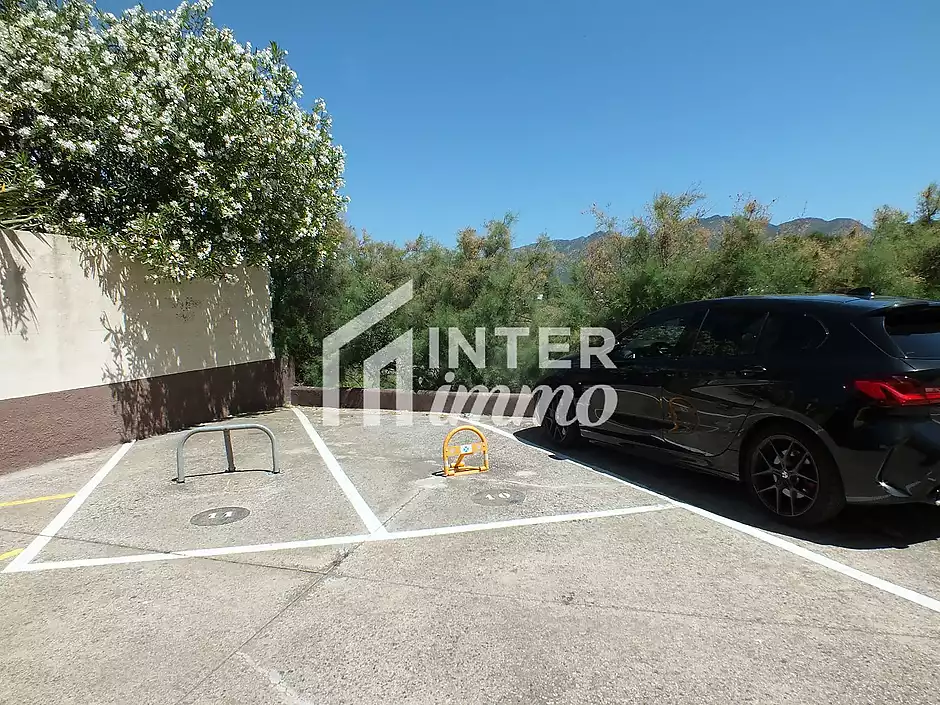 Bonic apartament amb pàrquing privat - foto 15 de 18