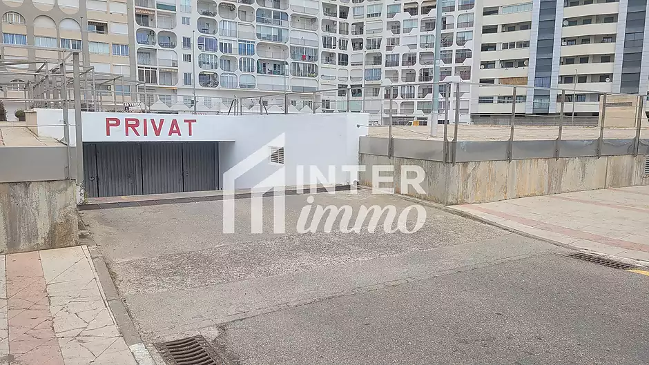 EMPURIABRAVA-DELTA MUGA: Pla&ccedil;a d&rsquo;aparcament subterrani en venda - foto 6 de 6