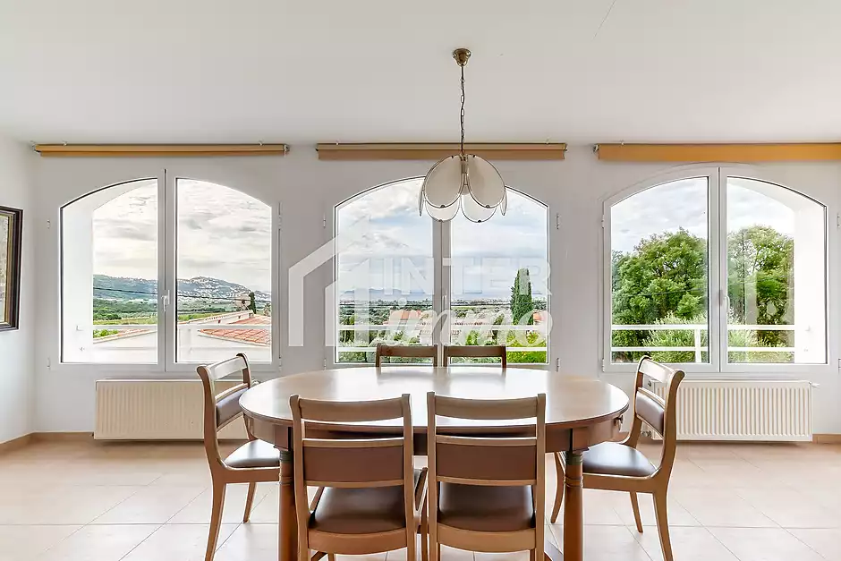 Beautiful house with sea view in Mas Fumats &ndash; Roses - photo 4 of 43