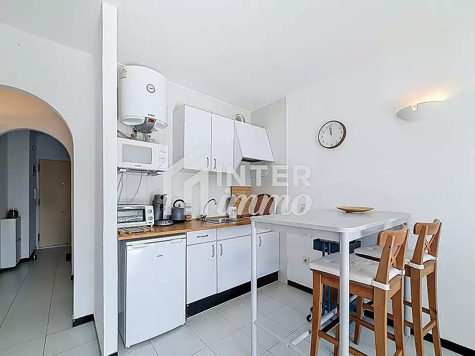 Apartment with tourist licence, terrace and parking in Santa Margarita, Roses - photo 9 of 24