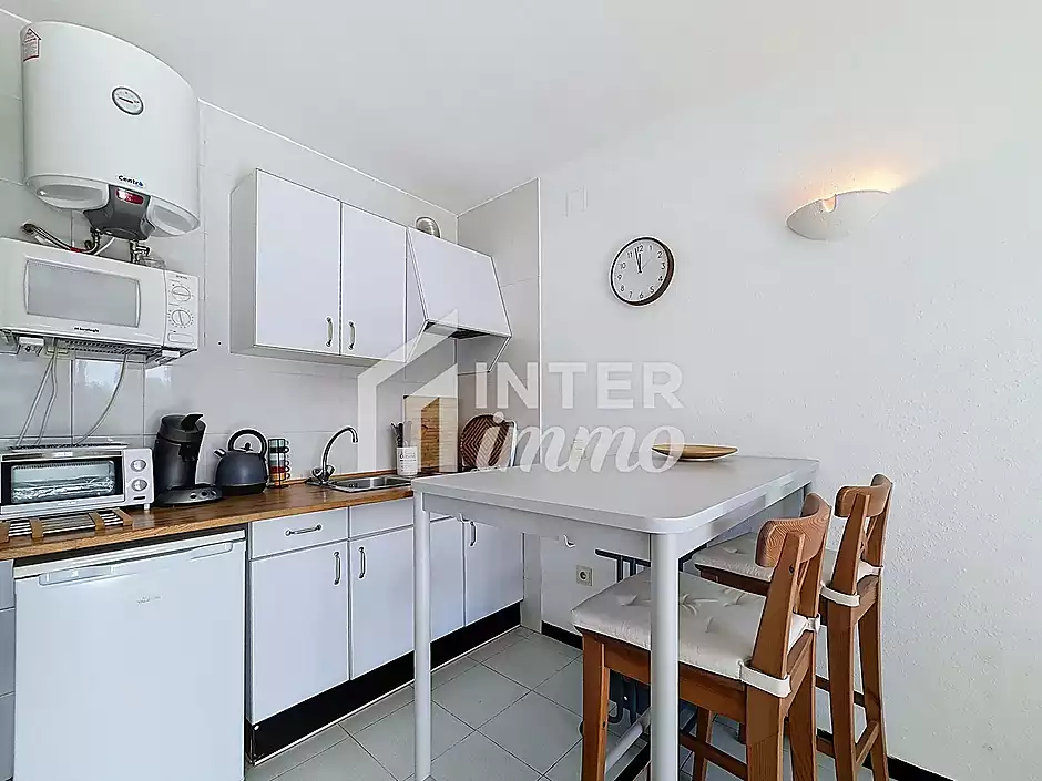 Apartment with tourist licence, terrace and parking in Santa Margarita, Roses - photo 10 of 24