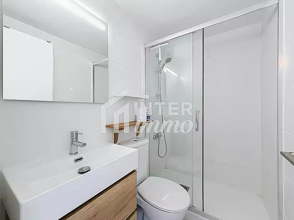 Apartment with tourist licence, terrace and parking in Santa Margarita, Roses - photo 15 of 24