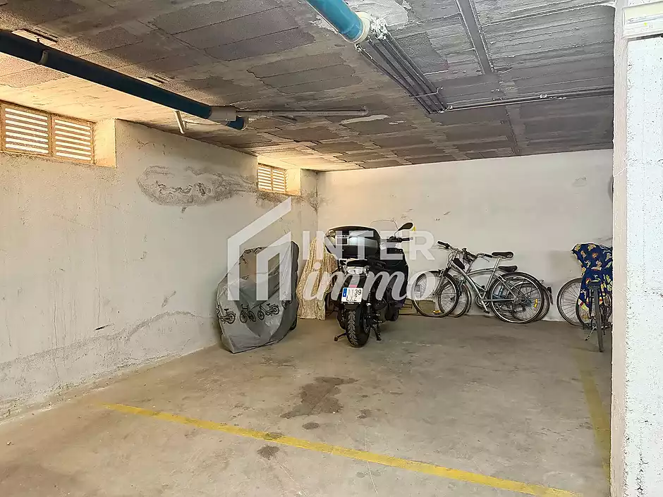 Apartment with tourist licence, terrace and parking in Santa Margarita, Roses - photo 21 of 24