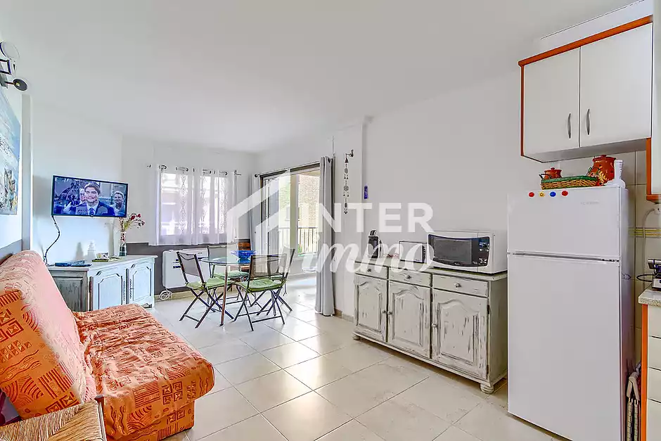 Seafront apartment with sea views in Salatar, Roses - photo 5 of 20