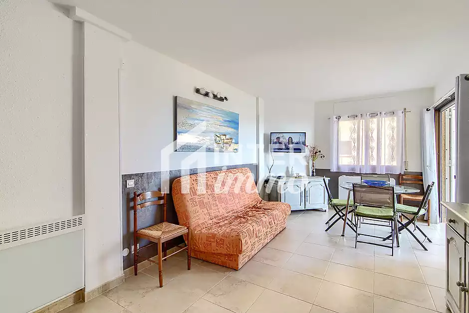 Seafront apartment with sea views in Salatar, Roses - photo 6 of 20