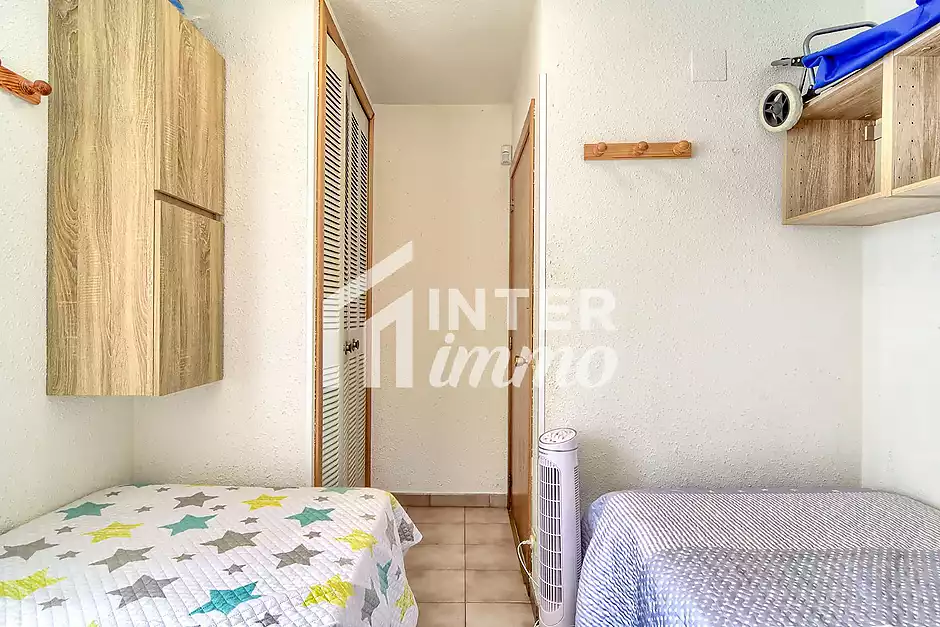 Seafront apartment with sea views in Salatar, Roses - photo 16 of 20