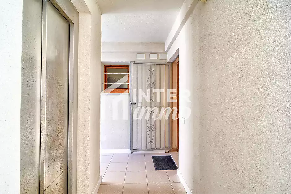 Seafront apartment with sea views in Salatar, Roses - photo 17 of 20