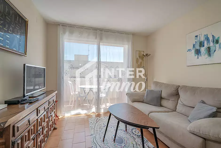 Central penthouse with private solarium and sea views in Empuriabrava - photo 9 of 19