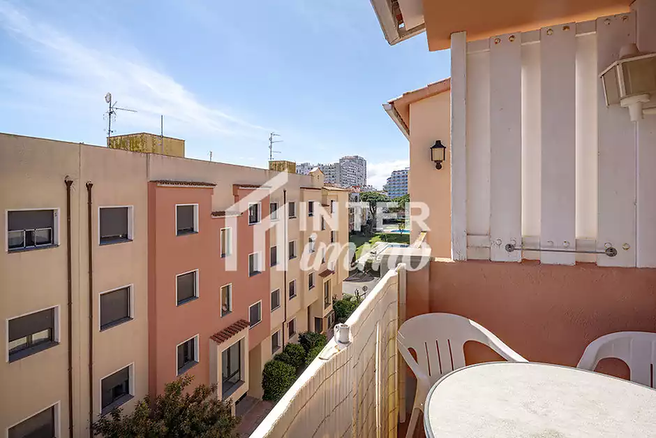 Central penthouse with private solarium and sea views in Empuriabrava - photo 12 of 19