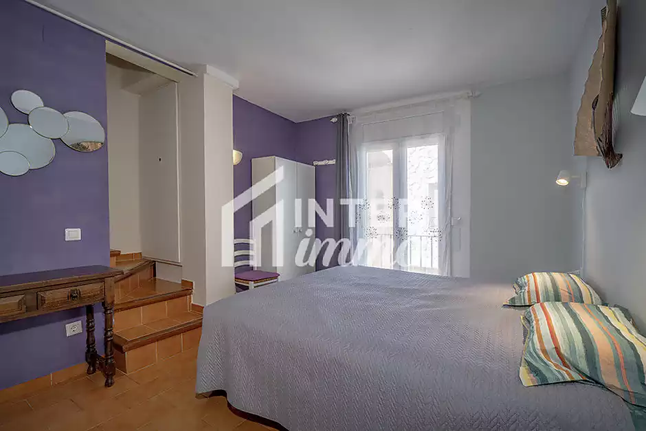 Central penthouse with private solarium and sea views in Empuriabrava - photo 14 of 19