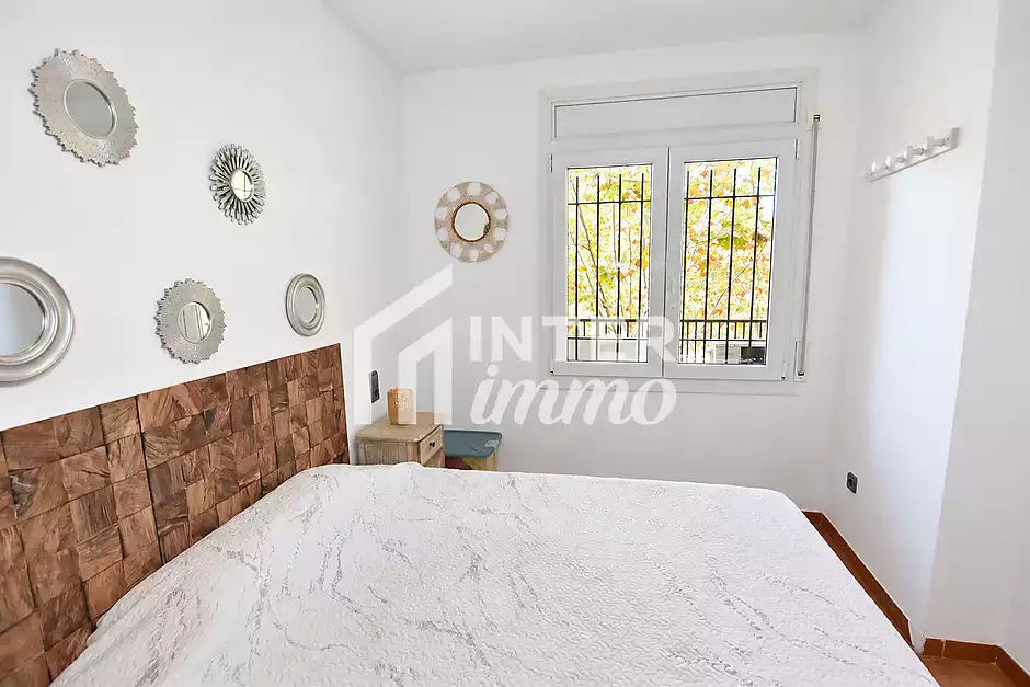 Apartamento reformado con terraza y aire acondicionado - foto 12 de 17
