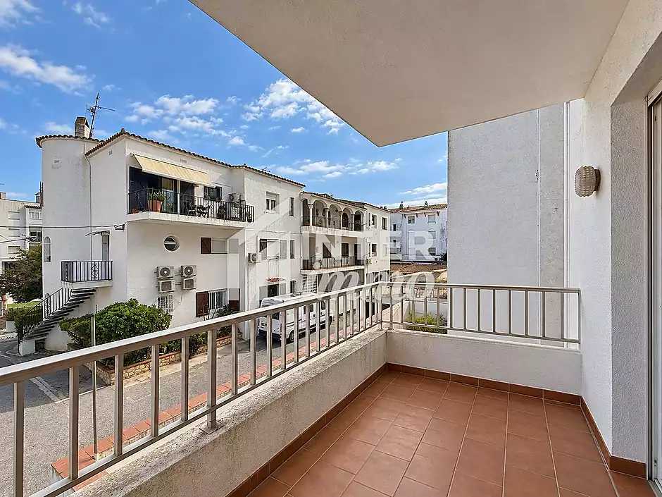 En venta - Estudio en el corazón de Empuriabrava - foto 1 de 28