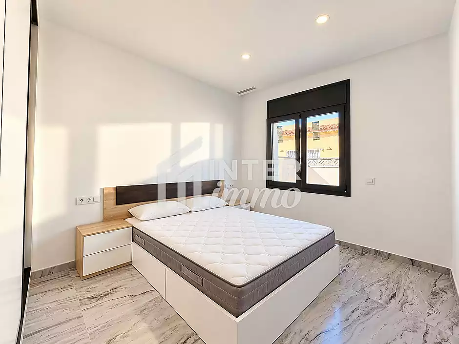 3-bedroom house with garage in Empuriabrava. - photo 6 of 20