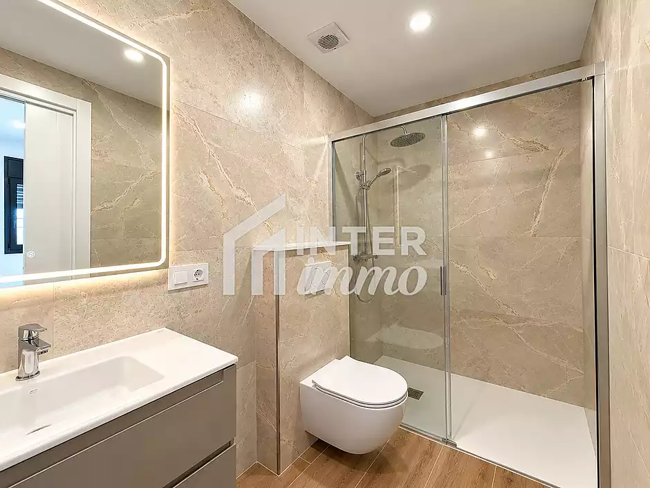 3-bedroom house with garage in Empuriabrava. - photo 12 of 20