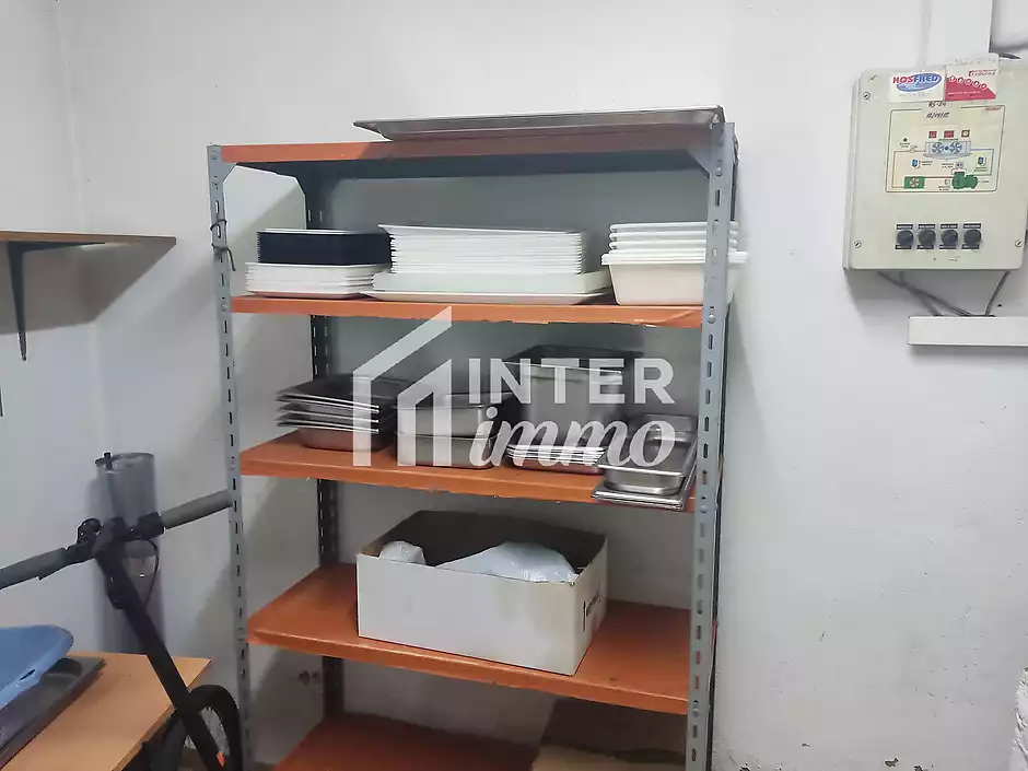 En venda local comercial, antiga carnisseria. - foto 5 de 11