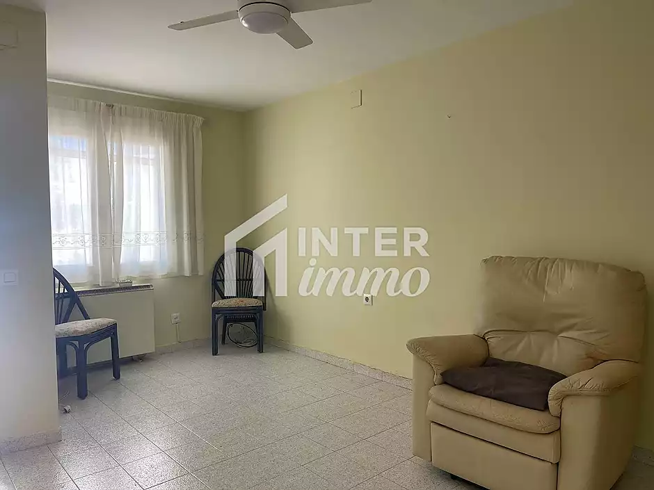Encantadora casa amb jardí i aparcament privat - foto 10 de 26