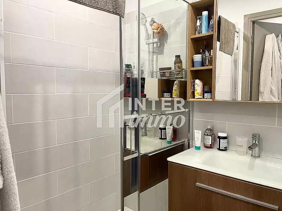 Apartament en petita comunitat amb 2 habitacions, p&agrave;rquing. - foto 8 de 23