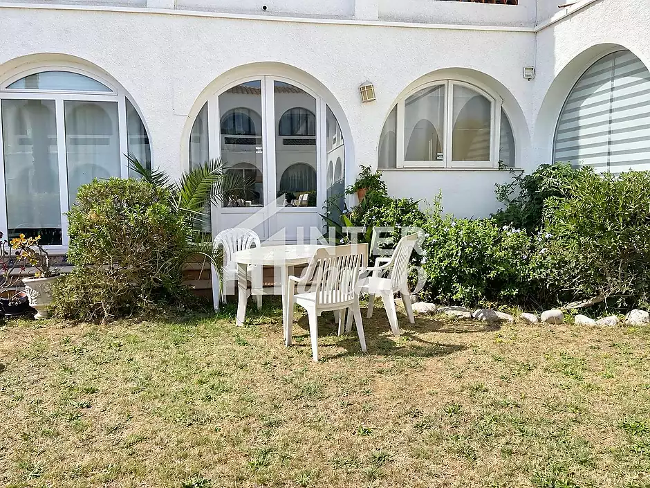 Apartament en petita comunitat amb 2 habitacions, p&agrave;rquing. - foto 18 de 23