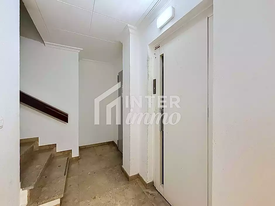 À vendre appartement 1 chambre à Roses, licence touristique - photo 2 sur 12
