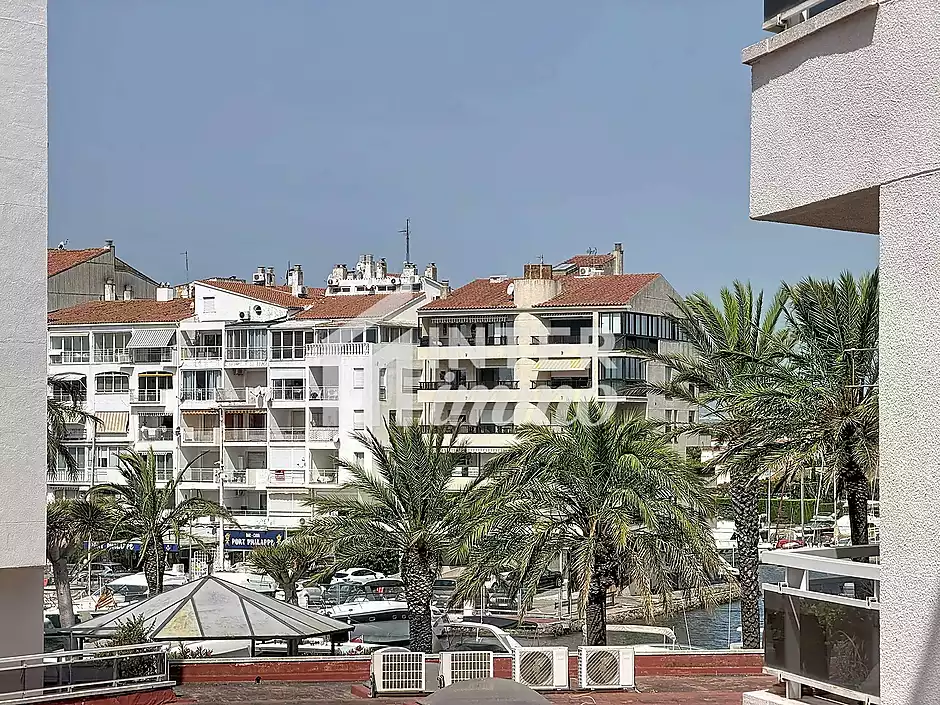 A vendre T2 parfait état - photo 1 sur 24