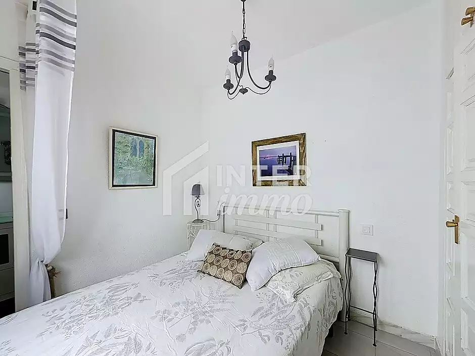 A vendre T2 parfait état - photo 2 sur 24